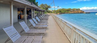 Paradise in Kaanapal at Black Rock 3Kn 1Qn bed see Maui updates.