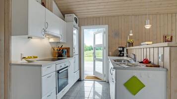 Réfrigérateur, plaque de cuisson, lave-vaisselle, cafetiÚre/bouilloire