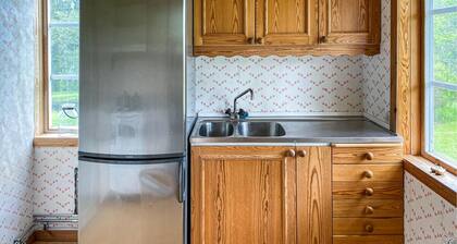 Stunning home in Tranhult with kitchen