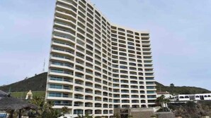 Exterior - Las Olas grand Oceanfront Luxury Condominium (Calafia   Rosarito Baja California)