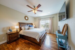 3 Schlafzimmer, Bügeleisen/Bügelbrett, Reisekinderbett, kostenloses WLAN