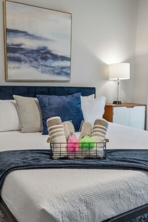4 habitaciones, escritorio, tabla de planchar con plancha y wifi gratis