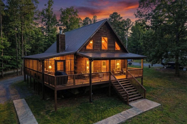 Cabin in the evening.