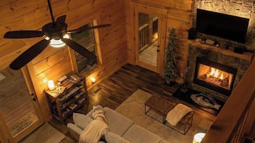 TV, fireplace, DVD player