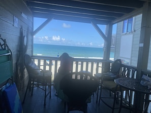 Property grounds - Garden city pier ! Ocean front! (Murrells Inlet)