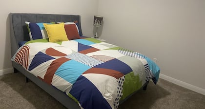 Comfortable and beautiful brand new suite in SW