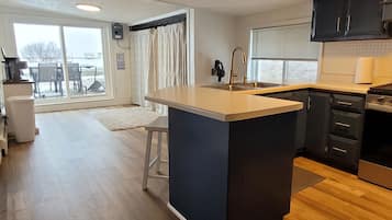 KylskÄp, mikrovÄgsugn, ugn och spishÀll