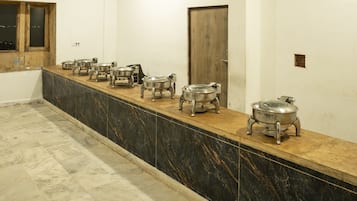 Bao gồm bữa sáng buffet hàng ngày