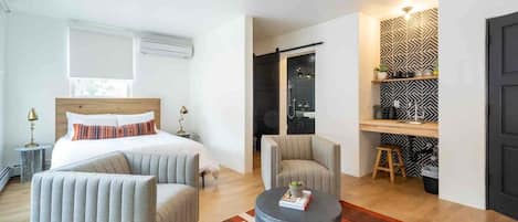 1 bedroom, desk, iron/ironing board, free WiFi