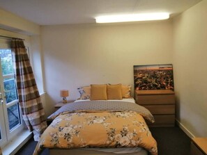 4 camere, ferro/asse da stiro, Wi-Fi, lenzuola