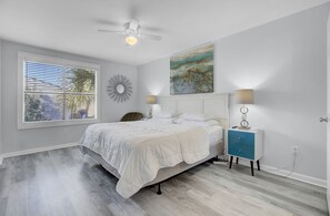 2 chambres, fer et planche à repasser, Wi-Fi gratuit, draps fournis