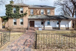 Unclassified image, 4 of 26, button - Washington Plaza Hotel Pippa Penthouse FreeParking (Santa Fe)