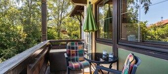 Studio Bergblick con vista sulle montagne, balcone e Wi-Fi