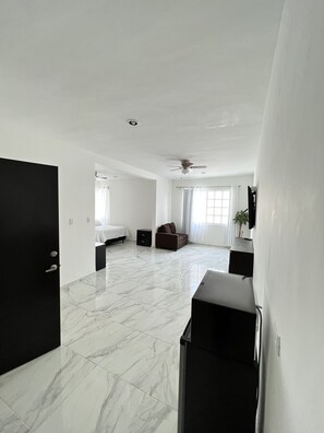 4 chambres, bureau, fer et planche à repasser, Wi-Fi gratuit