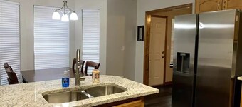 Lovely 2 Bedrooms 2 Bath Duplex in West Rome