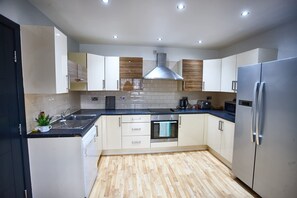 Fridge, microwave, oven, dishwasher