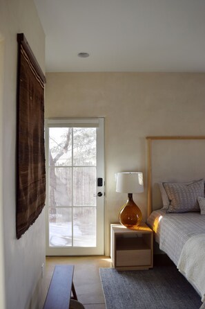 1 bedroom, iron/ironing board, free WiFi, bed sheets - Private Historic East-side Gem (Santa Fe)