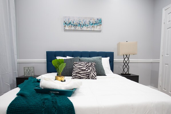 3 Schlafzimmer, Schreibtisch, Bügeleisen/Bügelbrett, WLAN