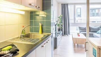 Apartment, 2 Bedrooms, Balcony | Interior