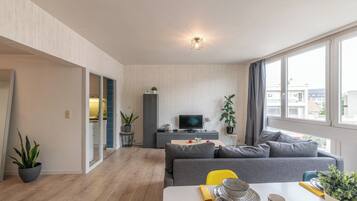 Apartamento, 2 habitaciones, balcón | Baño