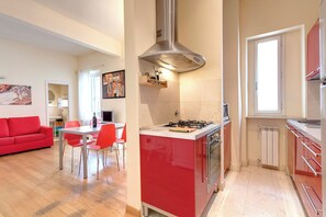 Interior - Bright and Comfortable Apartment in Florence S M Novella Area (Florence)