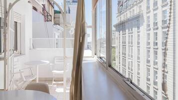 Apartamento, 1 quarto, vista para a cidade | Sacada