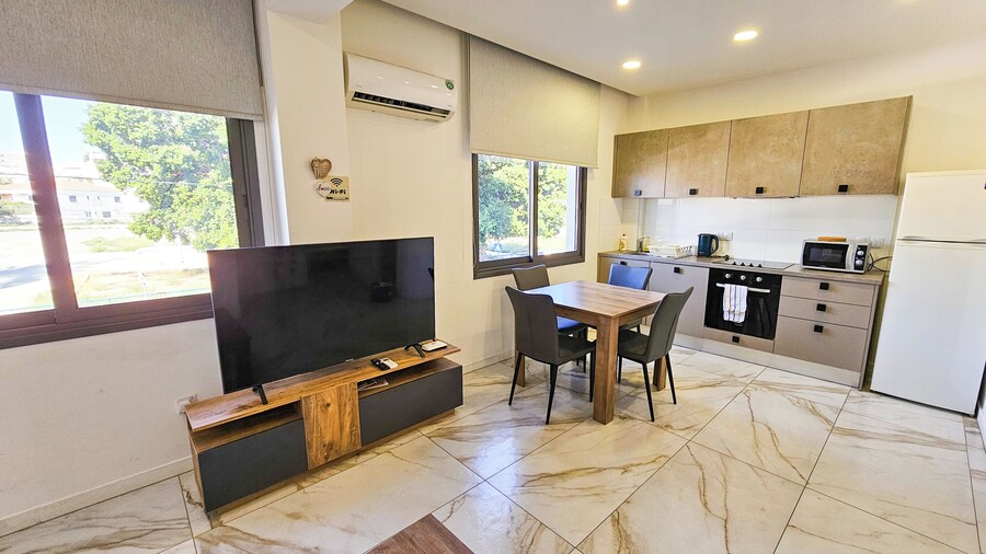Mimi's Sunny Beach Apartment