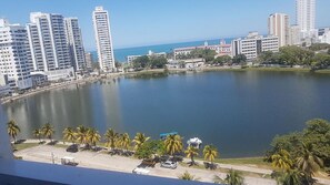 Appartement, 2 chambres, fumeurs, balcon | Plage