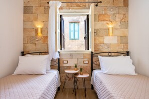 2 chambres, fer et planche Ă repasser, accĂšs au Wi-Fi (inclus)