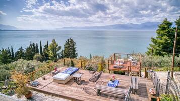 Villa, 4 Bedrooms, Private Pool, Garden View | Terrace/patio
