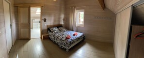 4 bedrooms, desk, iron/ironing board, free WiFi - Airial in the Landes forest, 10 minutes from the beach (Azur)