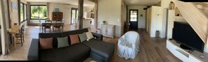 TV, DVD player, books, music library - Airial in the Landes forest, 10 minutes from the beach (Azur)