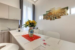 Apartment, 1 Bedroom, Smoking | Living area - Nise Duomo Apartment (Florence)