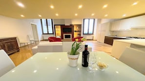 Apartamento, 2 quartos, para fumantes, sacada | Cozinha privada