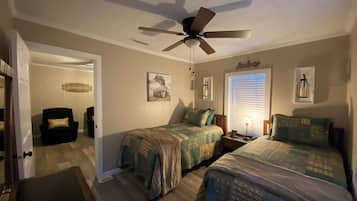 2 bedrooms, desk, iron/ironing board, WiFi