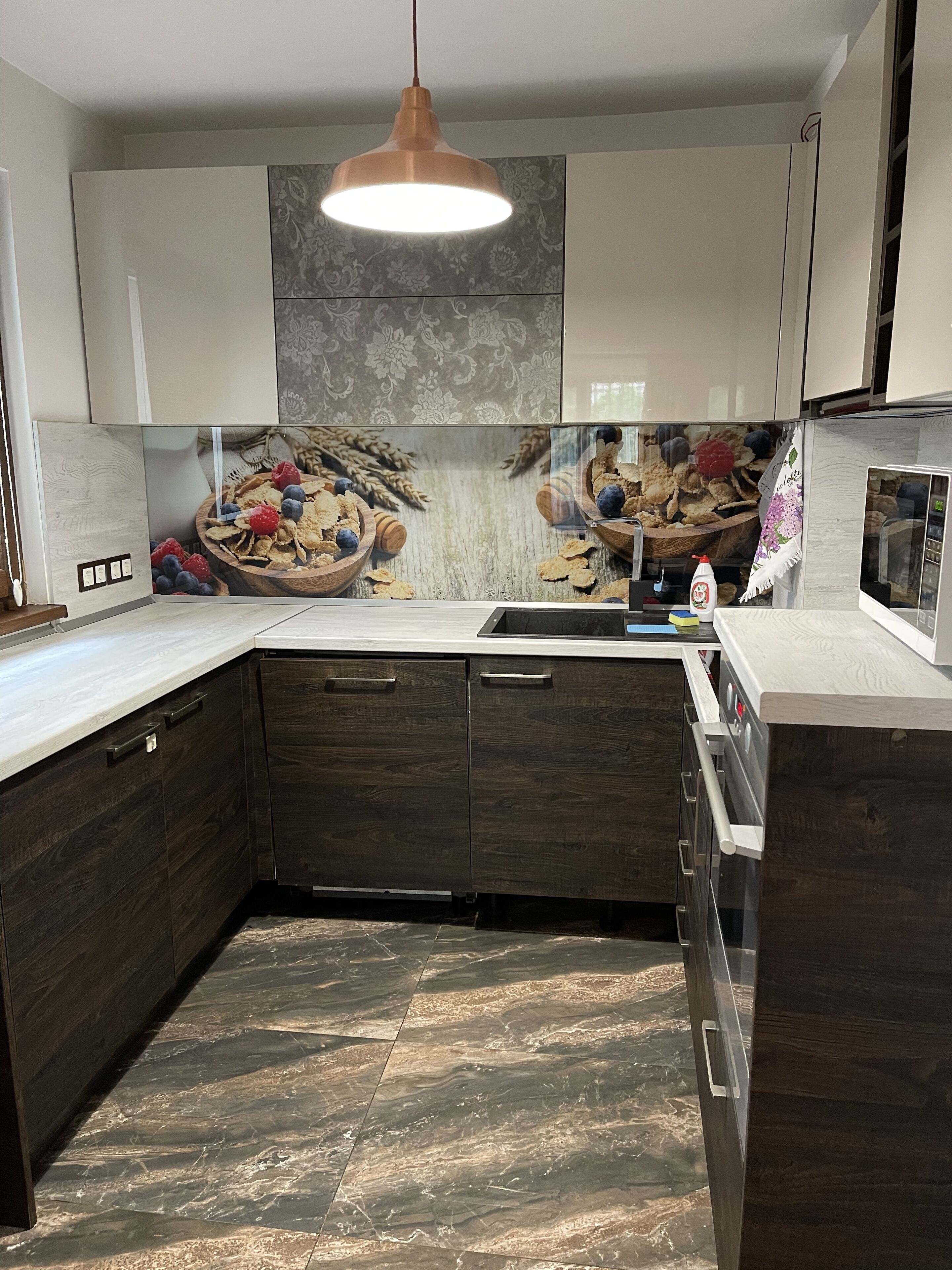 Réfrigérateur, micro-ondes, four, lave-vaisselle