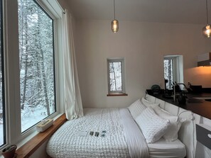 1 chambre, fer et planche Ă repasser, Wi-Fi gratuit, draps fournis