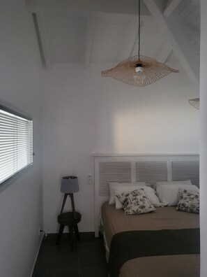 1 غرفة نوم ومكواة/لوح كي وسرير سفر وواي فاي