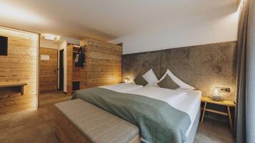 Deluxe-Studio | Zimmersafe, Reisekinderbett, kostenloses WLAN, BettwÀsche