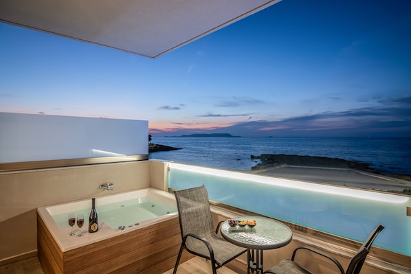 Junior Suite, Hot Tub, Sea View