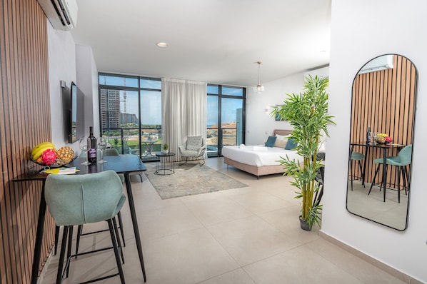 Deluxe Apartment, Balcony