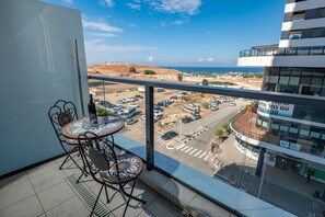 Luxury Suite, Sea View | Terrace/patio