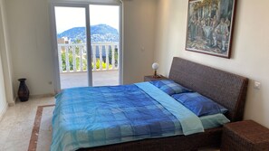 4 chambres, fer et planche Ă repasser, Wi-Fi, draps fournis