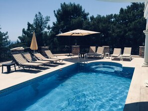 Outdoor pool - Fully detached Villa offers an unforgettable holiday with your family and friend (Alanya)