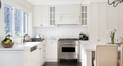 Windermere – stunning and garden setting