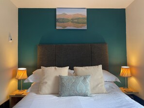 1 soverom, strykejern/-brett, wi-fi (inkludert) og sengetøy