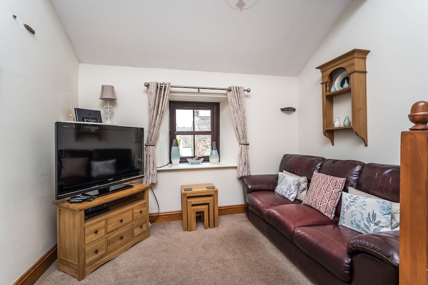 Tithe Cottage - A Cottage That Sleeps 2 Guests In 1 Bedroom - Keswick