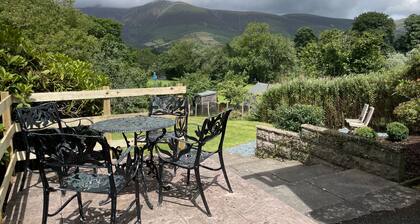 Roslin - a cottage that sleeps 4 guests in 2 bedrooms