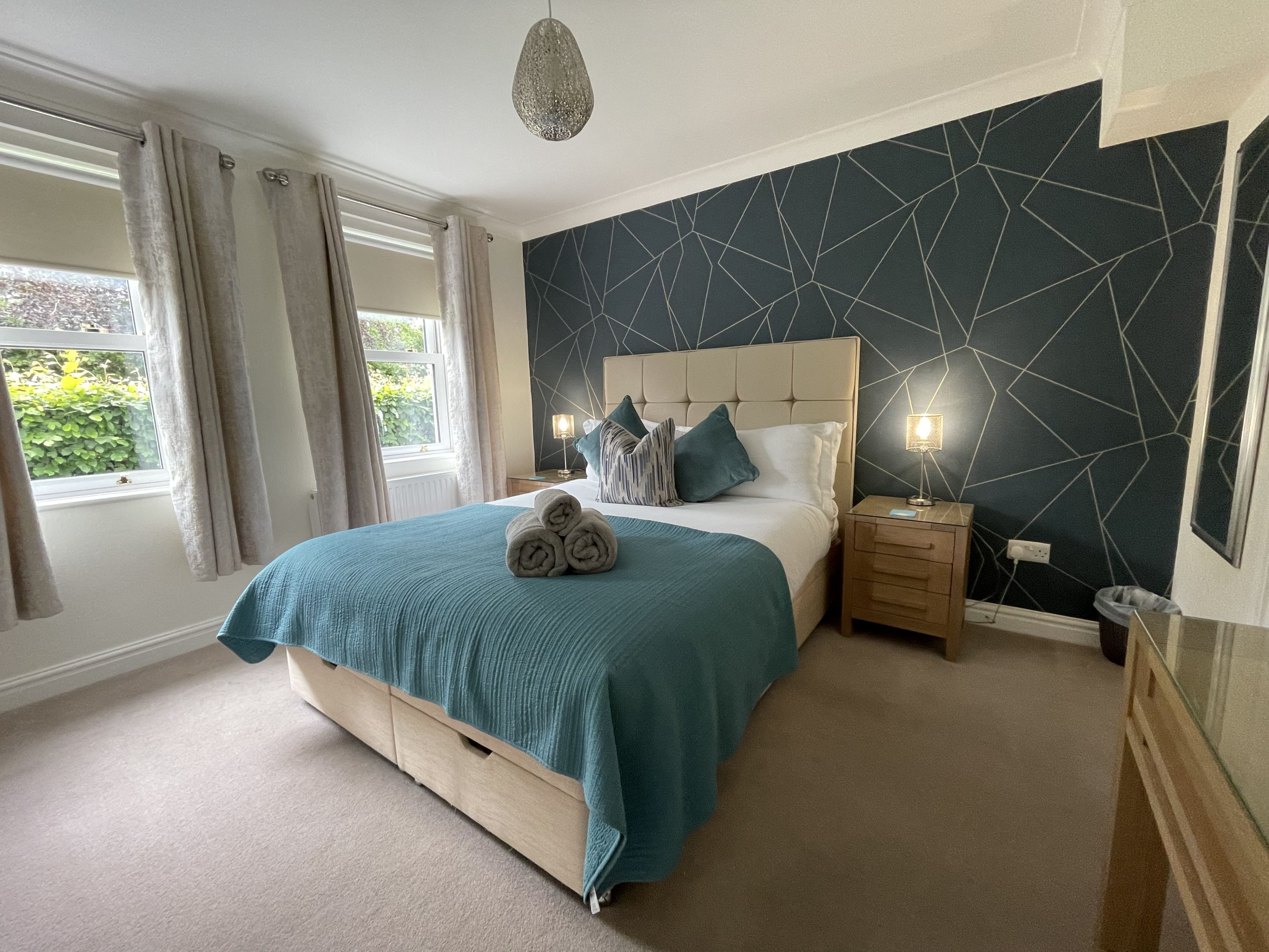 2 bedrooms, iron/ironing board, free WiFi, bed sheets