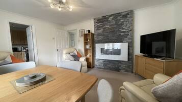 Smart TV, DVD player